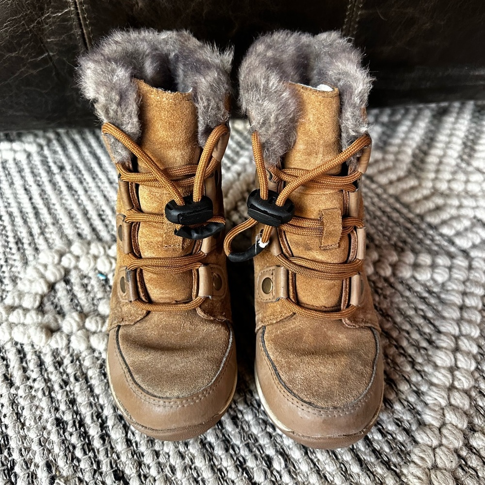 SOREL Kids' Explorer Waterproof Lace-Up Boot with fur trim